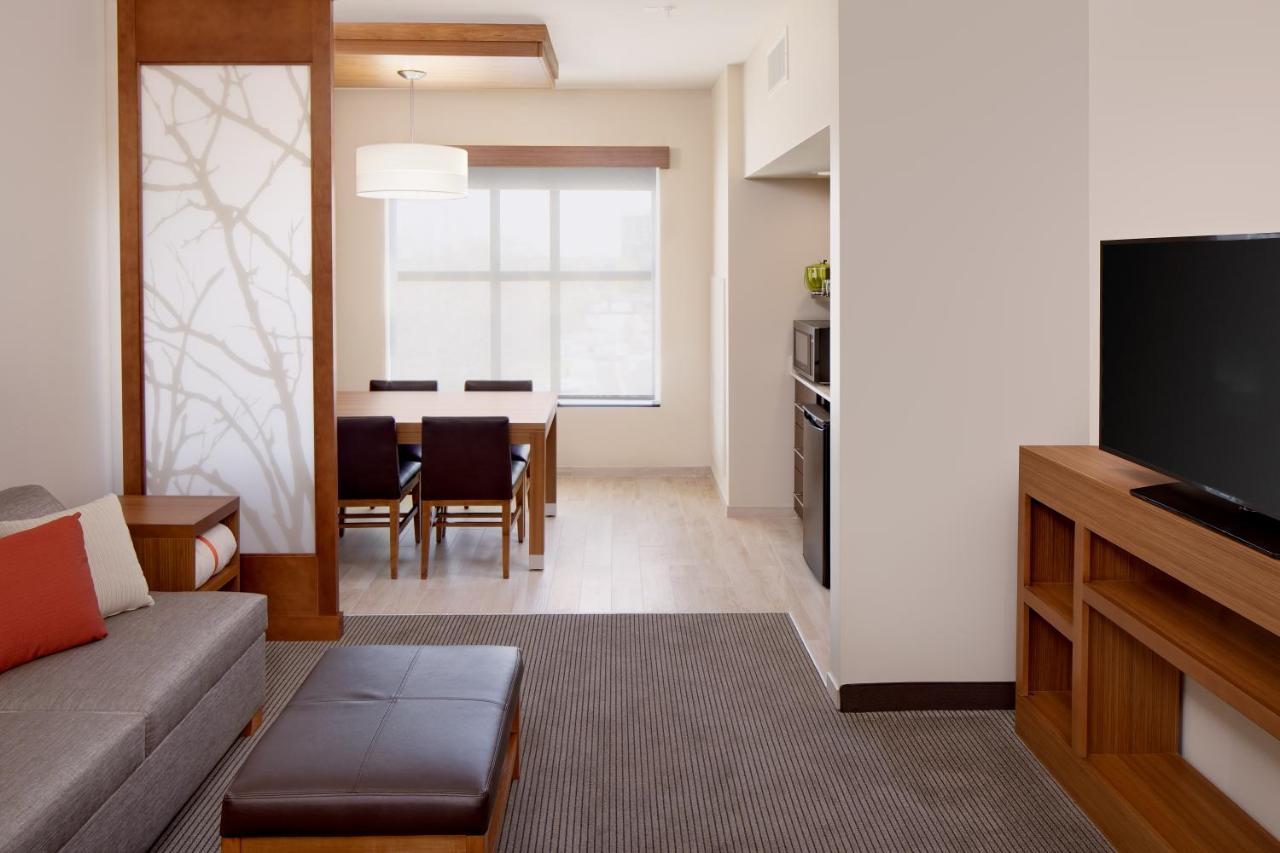 Deluxe Queen Room with Two Queen Beds at Hyatt Place Florence Downtown