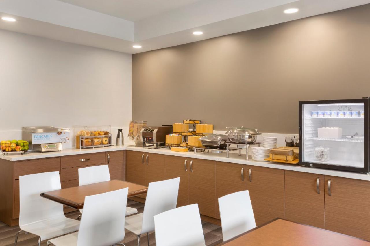 | Microtel Inn & Suites by Wyndham Wheeler Ridge