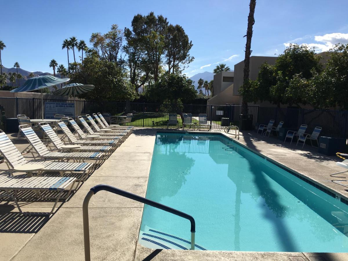 | GetAways at Vista Mirage Resort