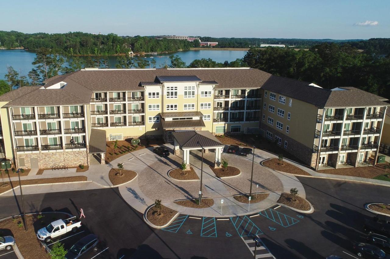 | Lakeside Lodge Clemson