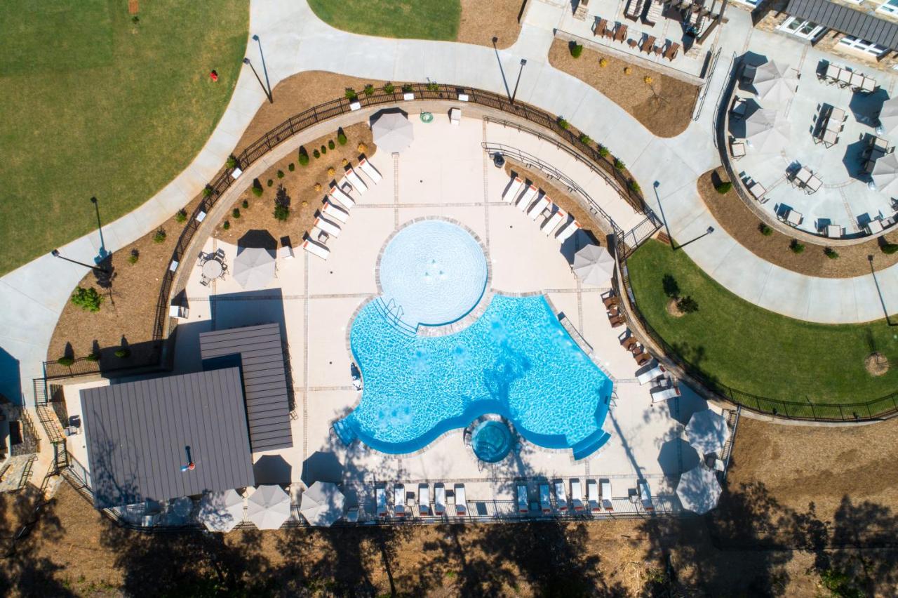 | Lakeside Lodge Clemson