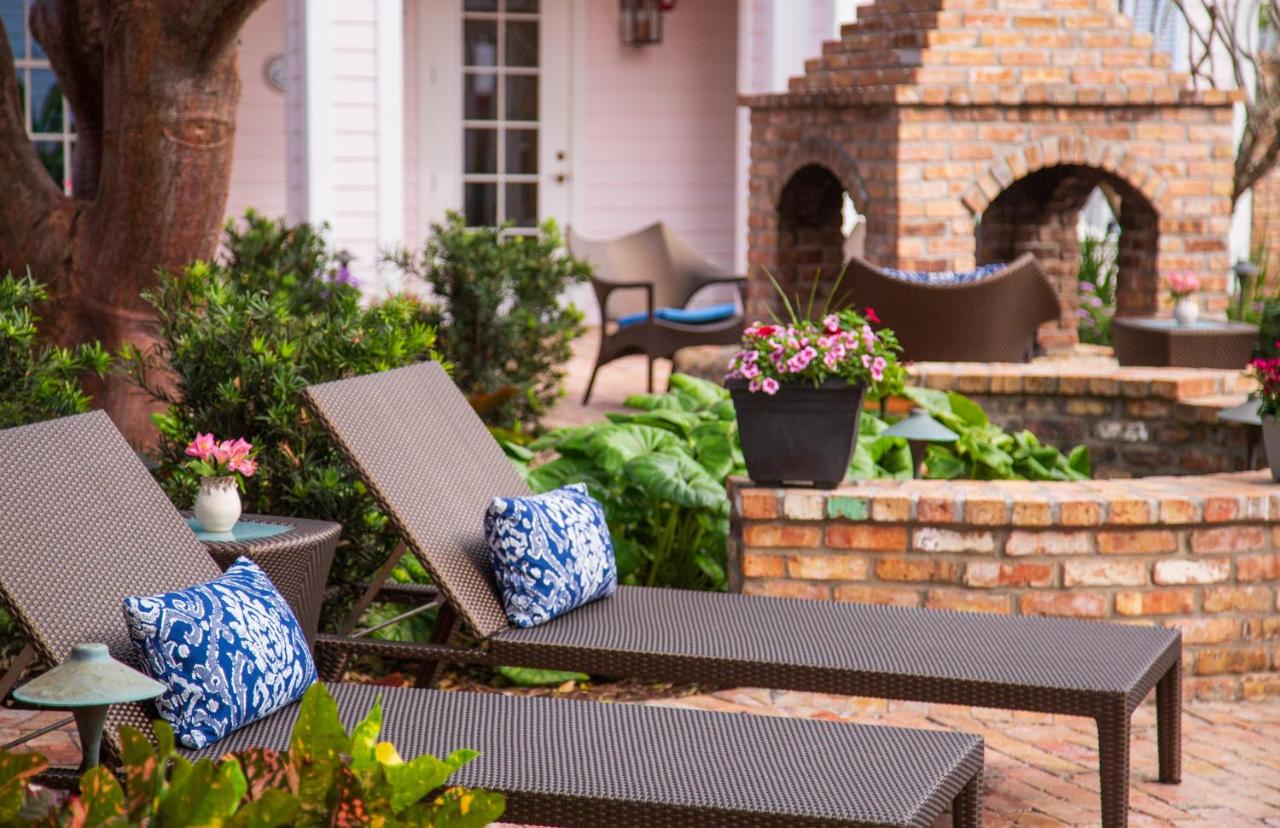 | Port d'Hiver Bed and Breakfast
