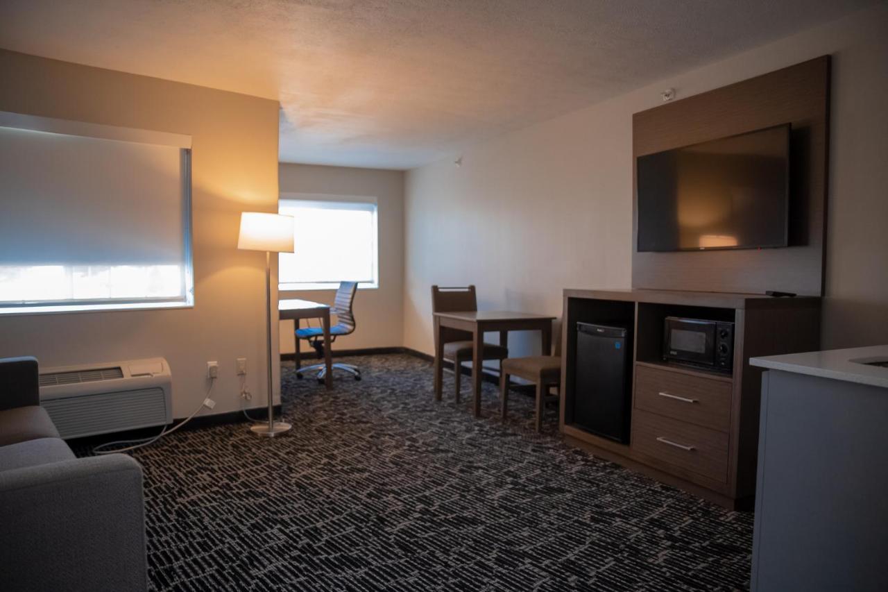 King Suite with Sofa Bed - Non-Smoking at Clarion Pointe Indianapolis Airport