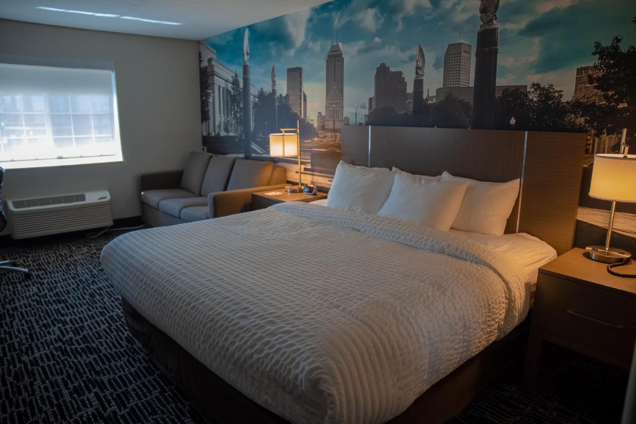 King Room with Sofa Bed - Non-Smoking at Clarion Pointe Indianapolis Airport