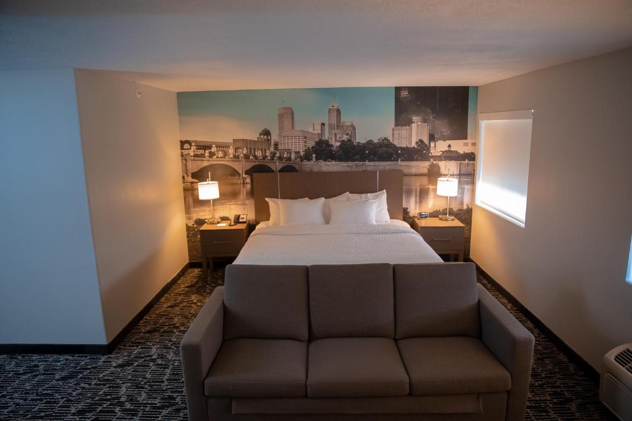 King Room with Sofa Bed - Non-Smoking at Clarion Pointe Indianapolis Airport