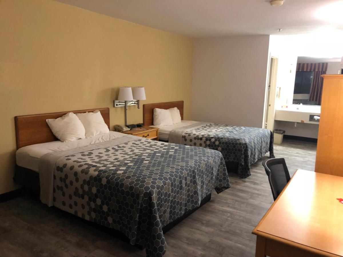 Queen Room with Two Queen Beds - Non-Smoking at Econo Lodge Lordsburg I-10
