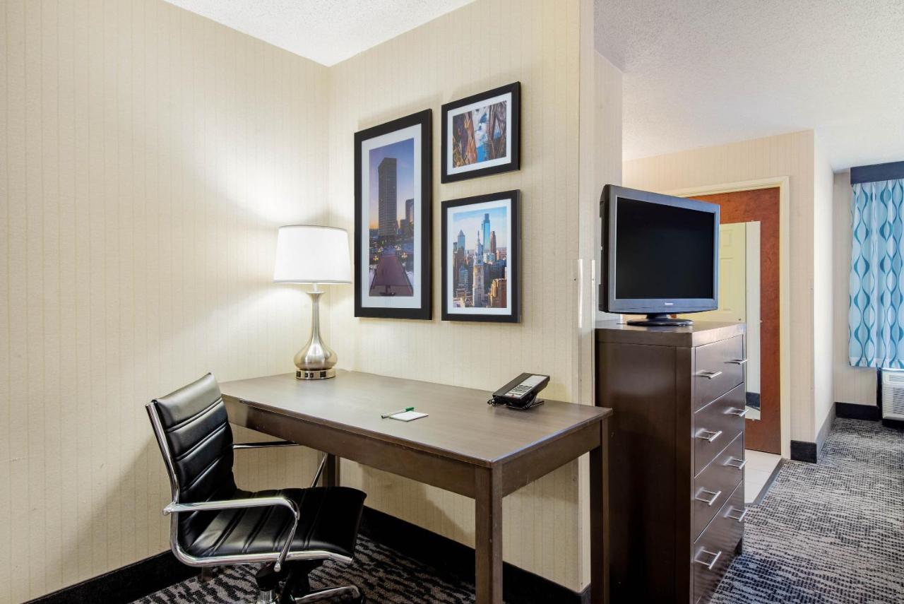King Studio Suite - Non-Smoking at La Quinta Inn & Suites by Wyndham Newark - Elkton