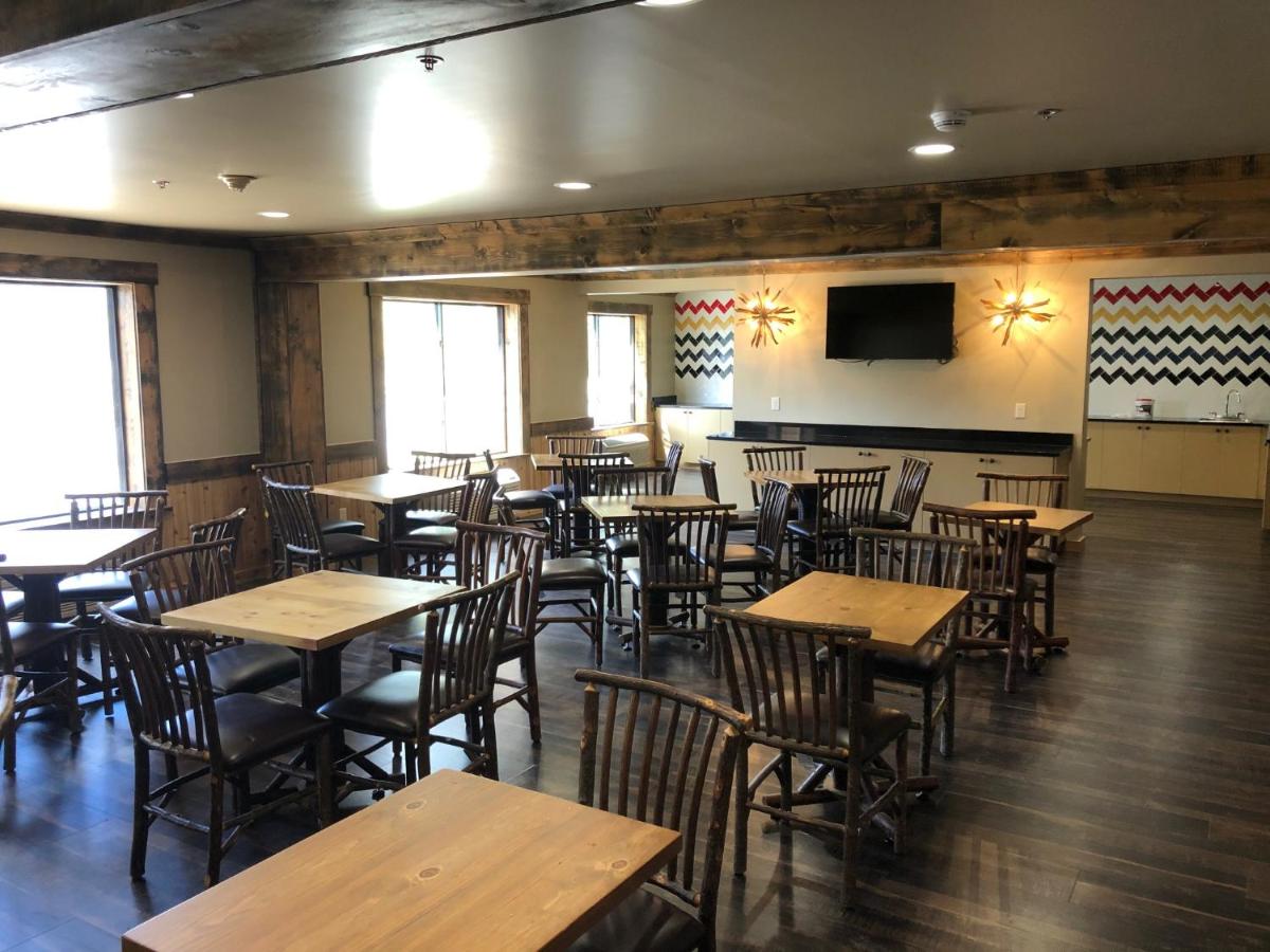  | Clubhouse Inn