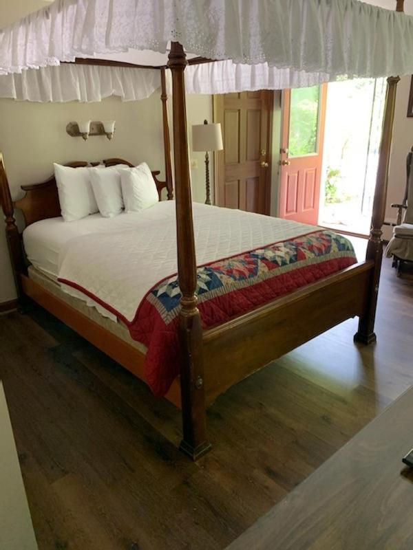  | Stay Berkshires - A Country Inn
