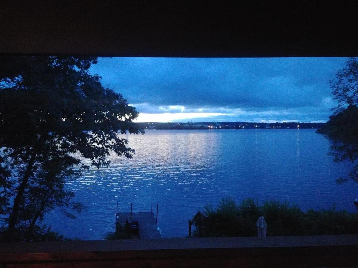 | Curriers Lakeview Lodge