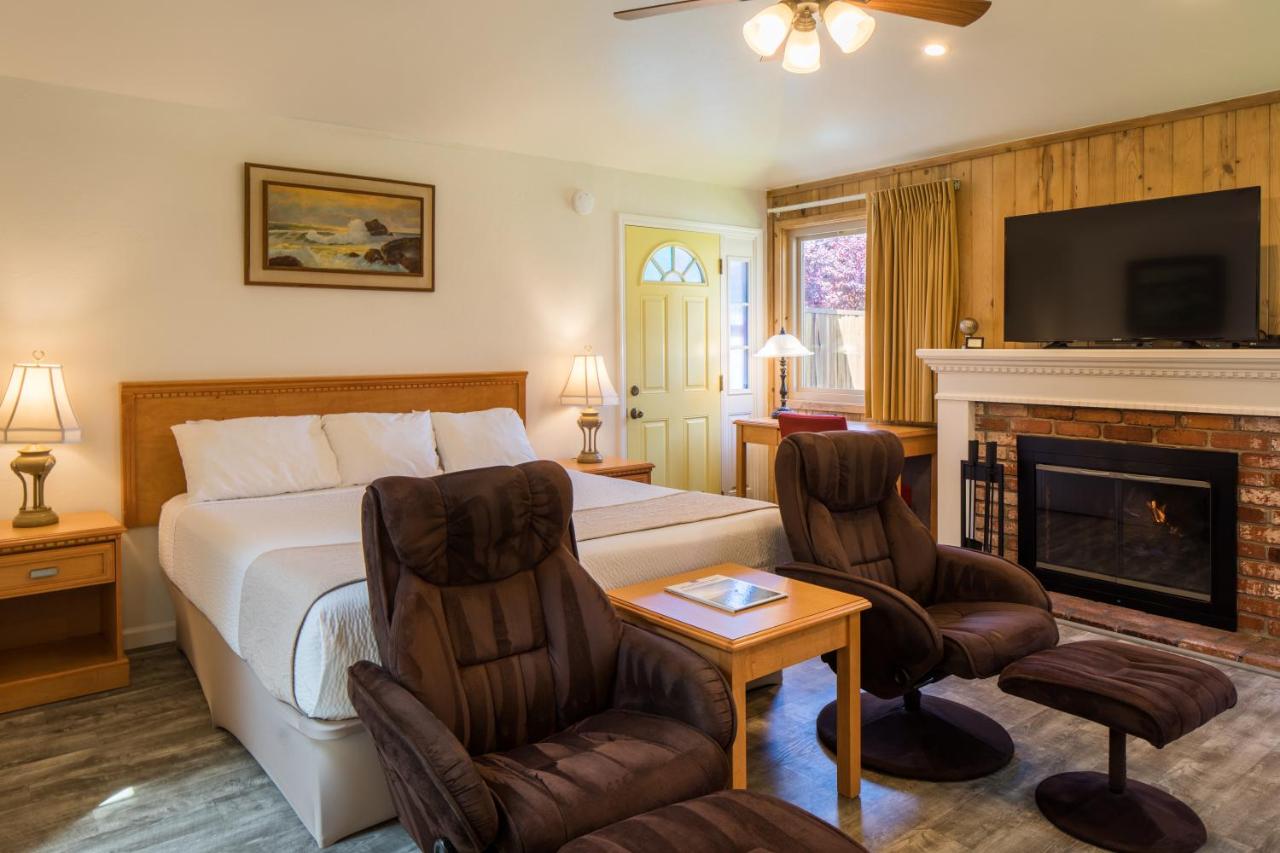 | Andril Fireplace Cottages