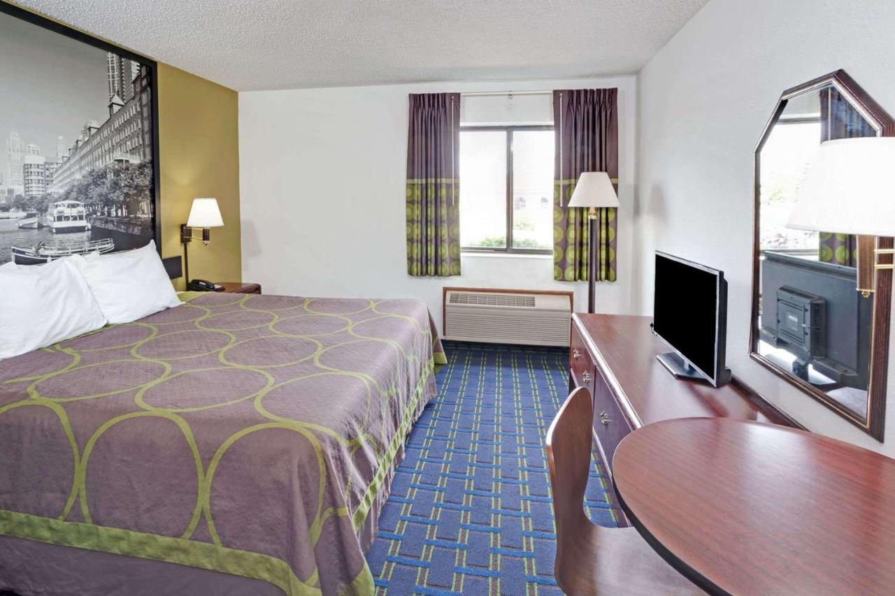 King Room - Disability Access - Non-Smoking at Super 8 by Wyndham Monee