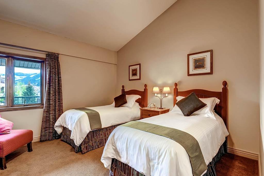 Two-Bedroom Apartment at GetAways at Falcon Point Resort