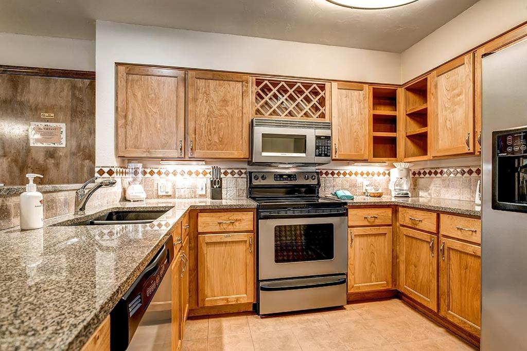 One-Bedroom Apartment at GetAways at Falcon Point Resort