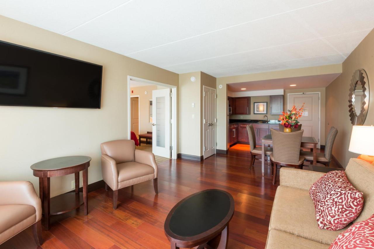 Executive Suite - Non-Smoking at Crowne Plaza Boston - Woburn by IHG