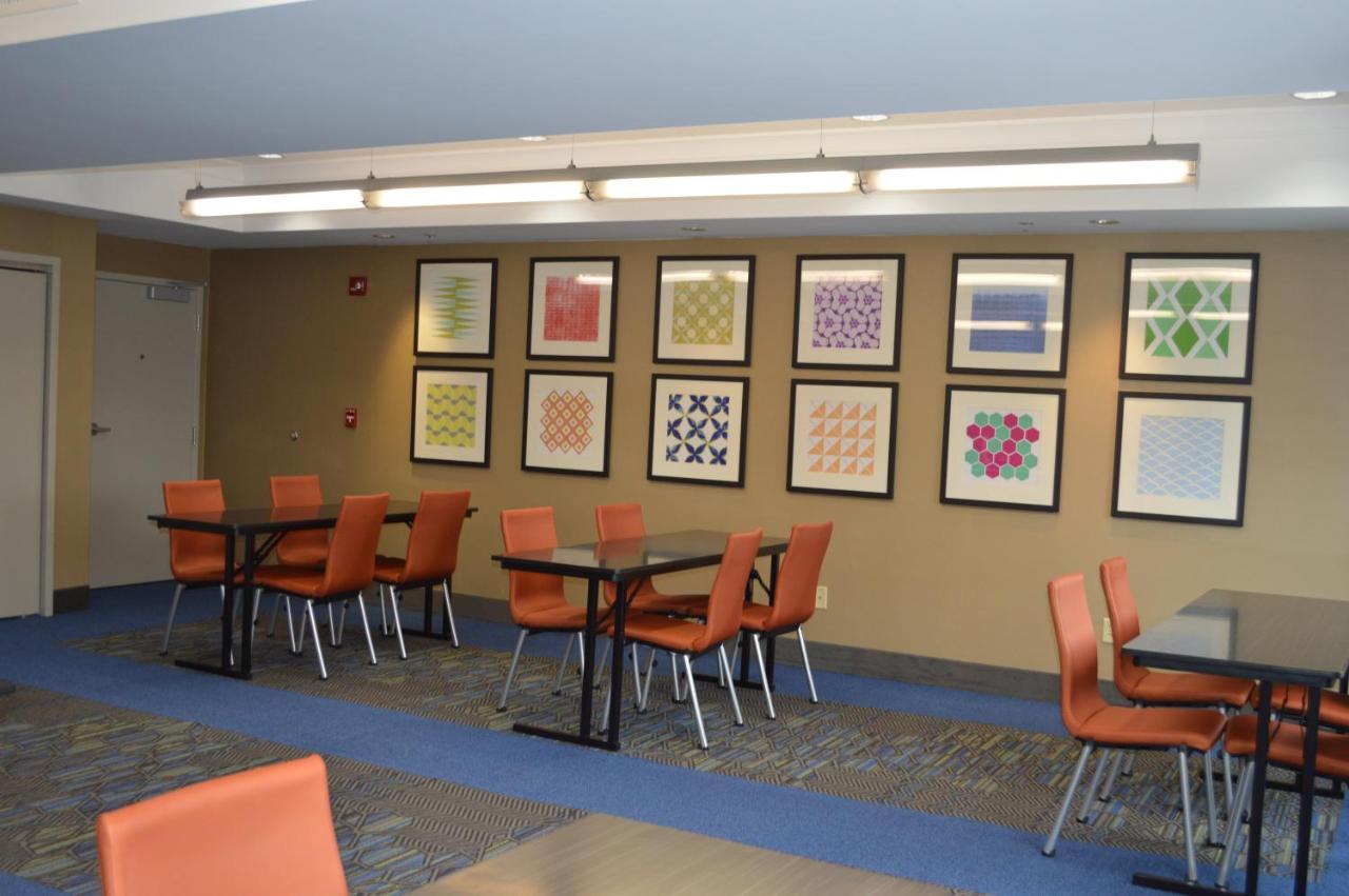 | Holiday Inn Express Hotel & Suites Binghamton University-Vestal, an IHG Hotel