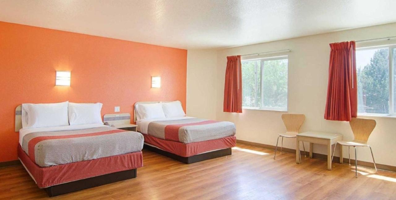 | Motel 6-Fort Lupton, CO