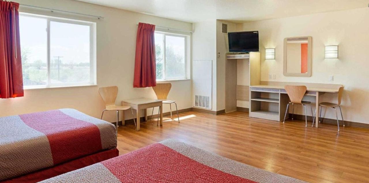 | Motel 6-Fort Lupton, CO