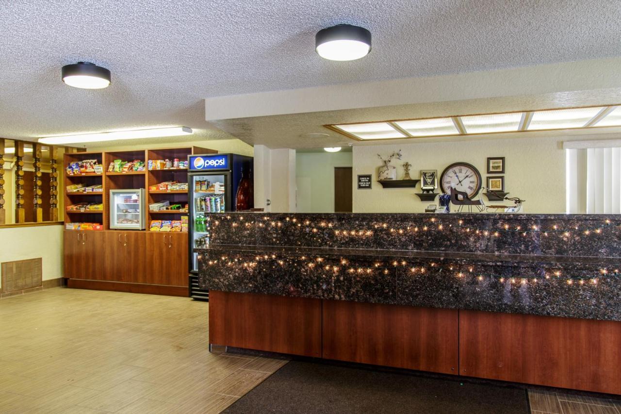 | Richland Inn & Suites