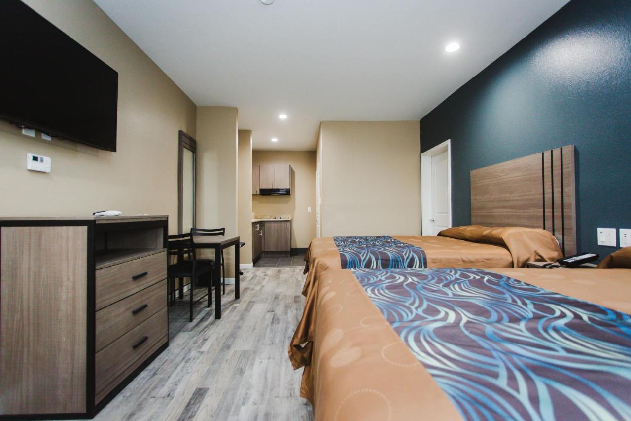 | Budget Host Inn & Suites
