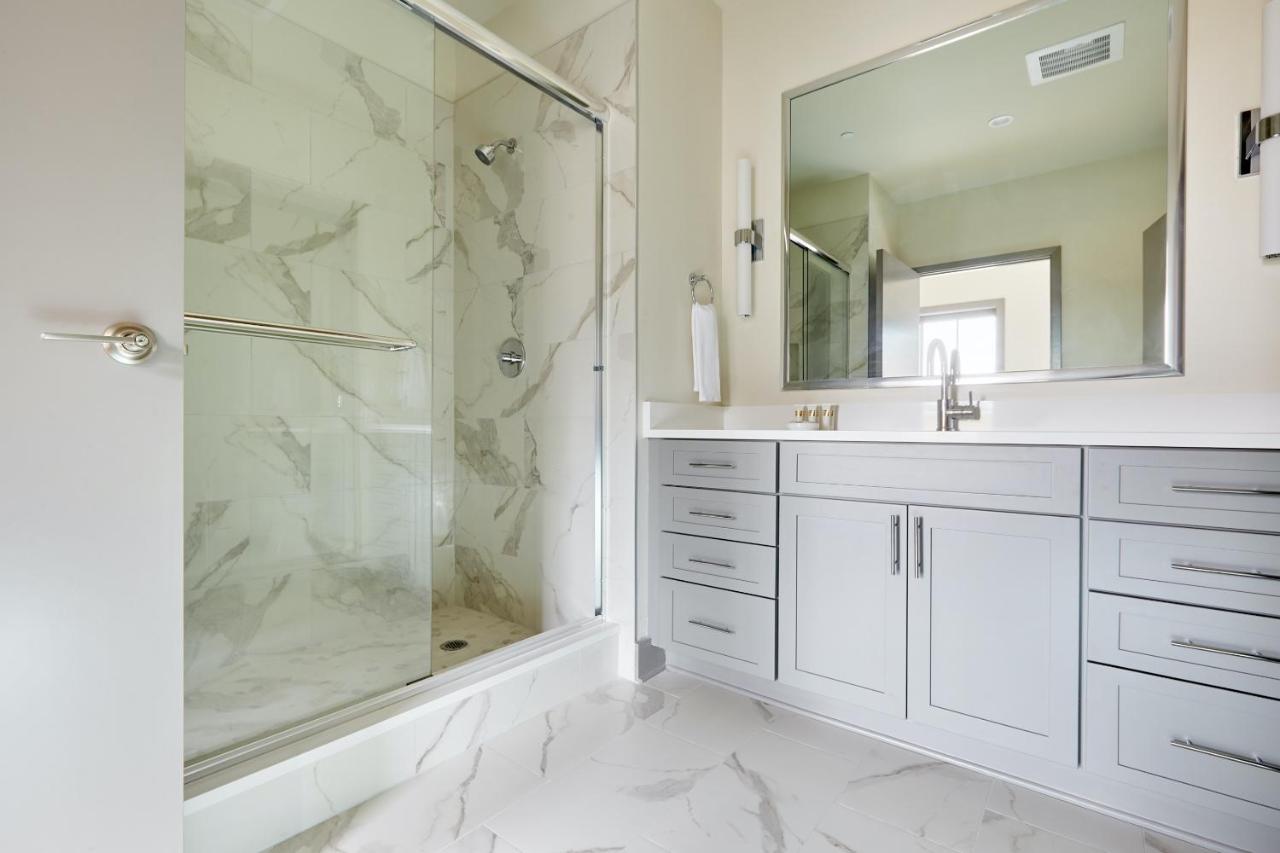 Three-Bedroom Suite at Sonder Ellis Square
