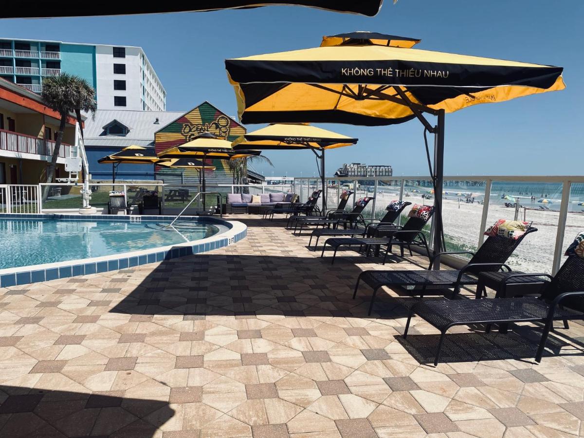 | Sandals Inn