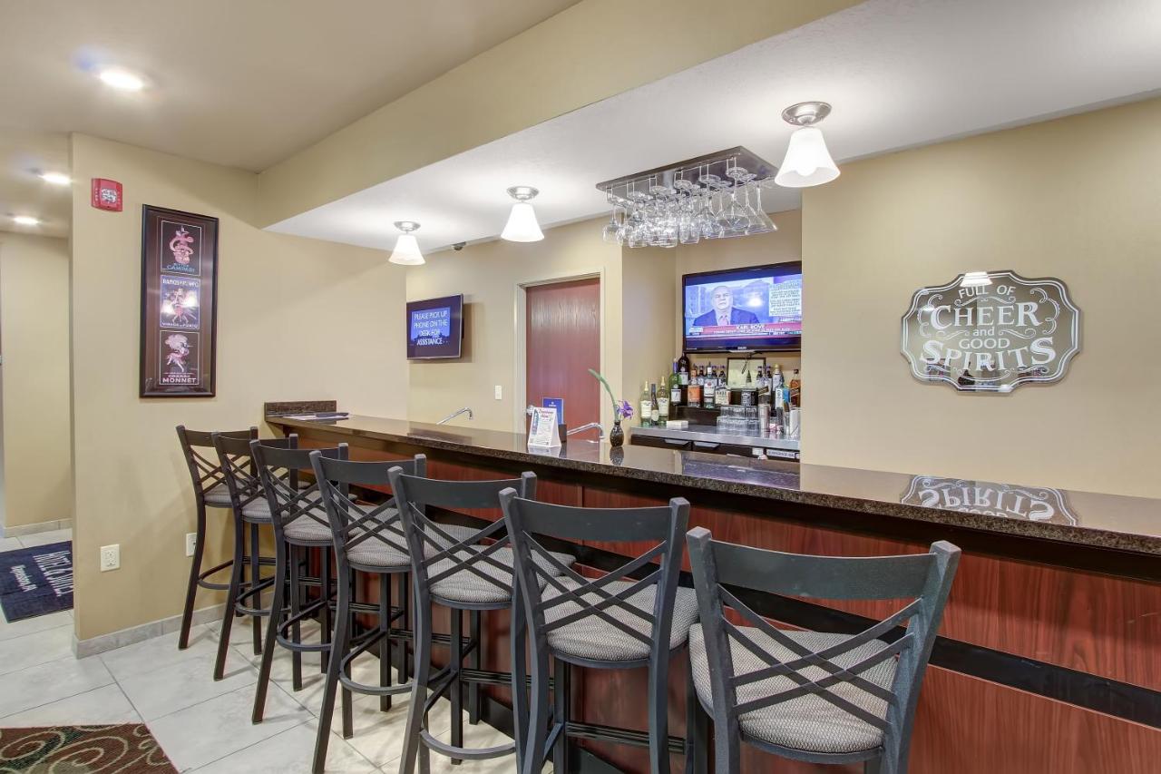  | Cobblestone Hotel & Suites - Waynesboro