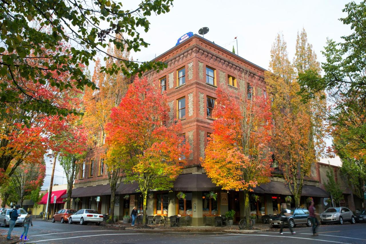| McMenamins Hotel Oregon