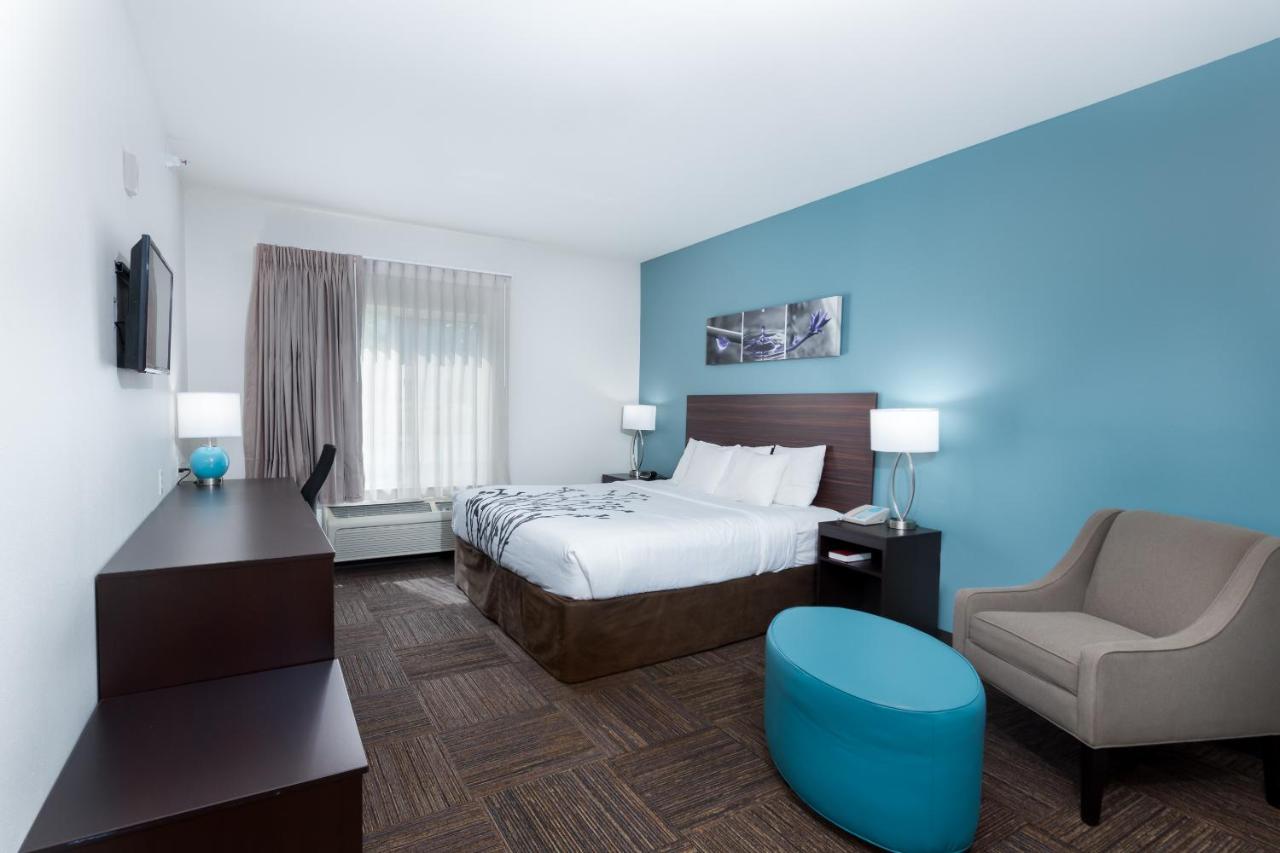 King Room - Accessible/Non-Smoking at Sleep Inn & Suites Washington near Peoria