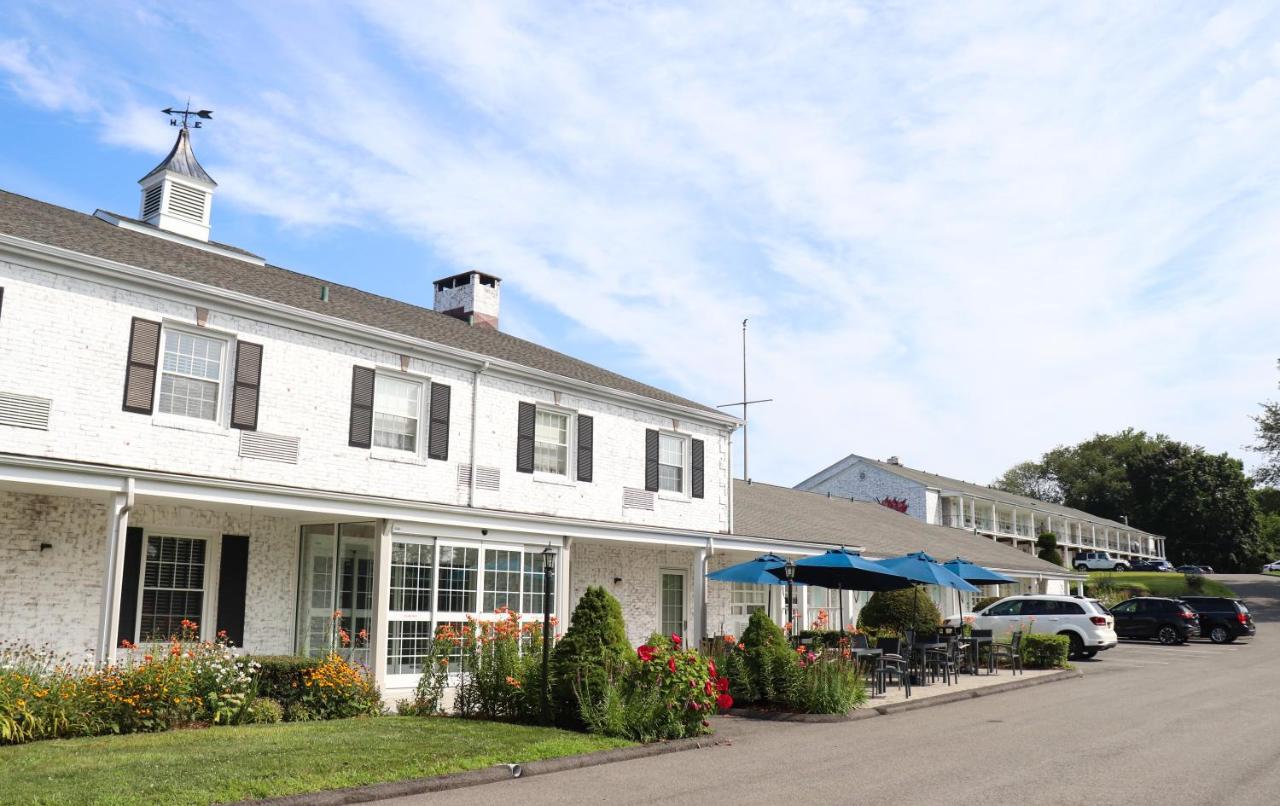 | Circle Hotel Fairfield