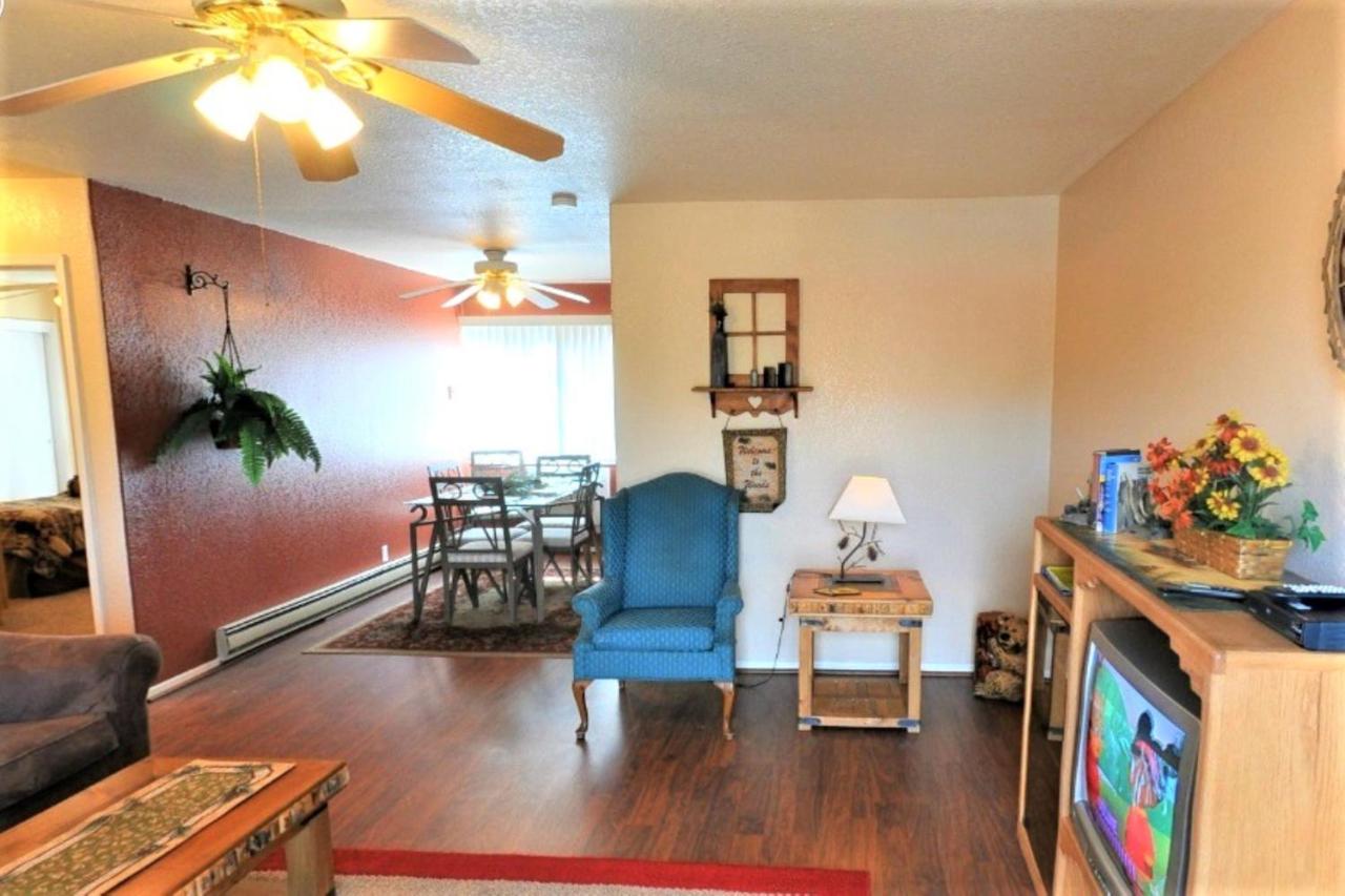 | Pinecliff Village Resort