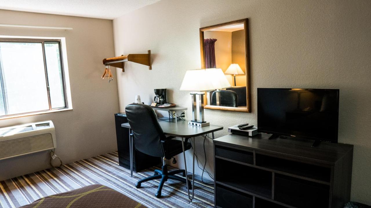 | Super 8 by Wyndham Groton