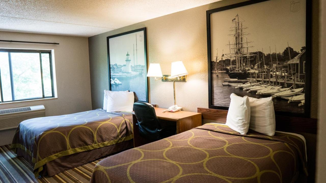 | Super 8 by Wyndham Groton