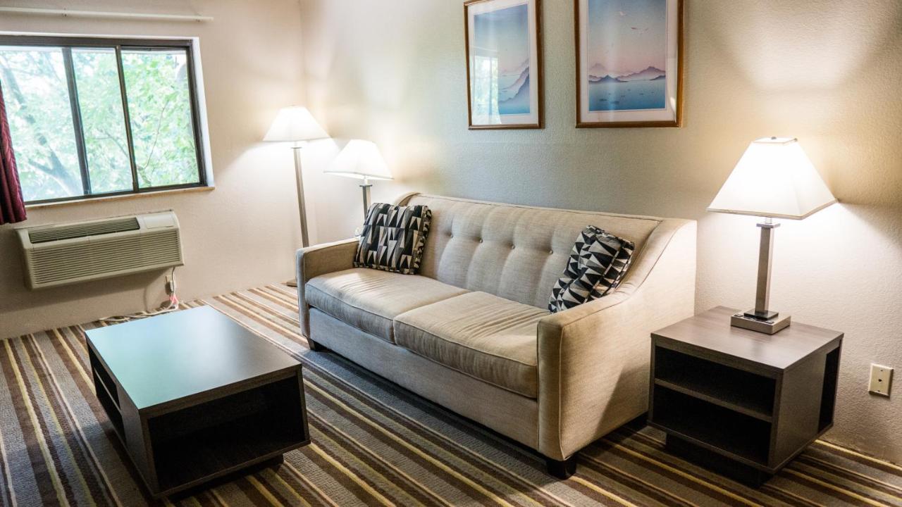 | Super 8 by Wyndham Groton