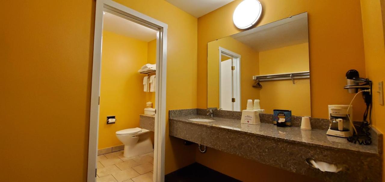 Deluxe Double Room with Two Double Beds at Olympic View Inn