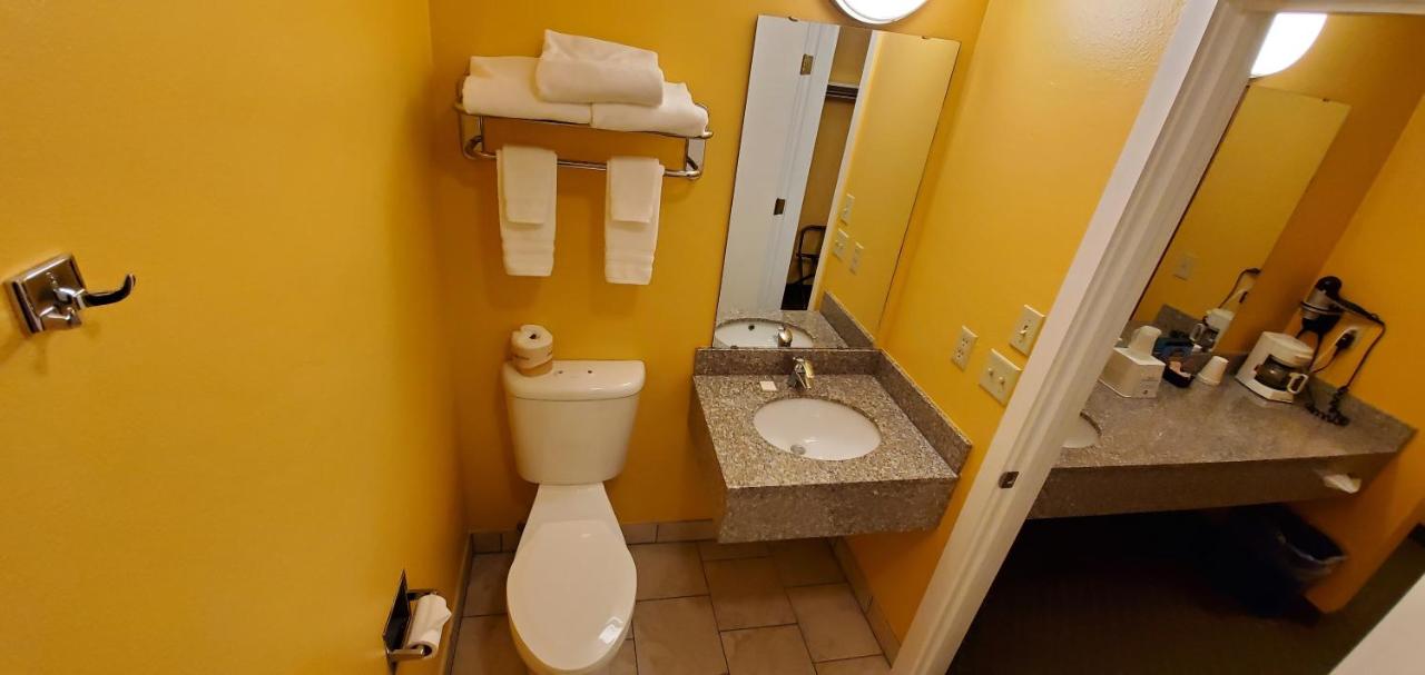 Deluxe Double Room with Two Double Beds at Olympic View Inn