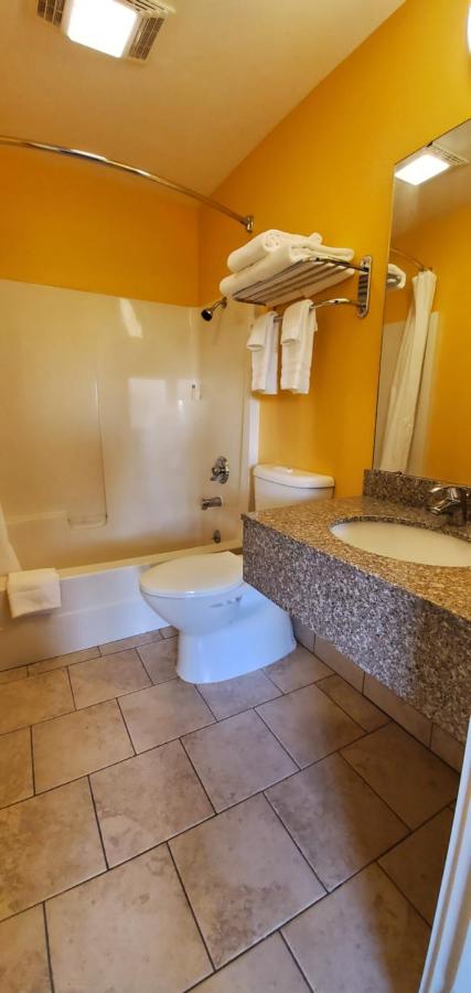 Two-Bedroom Suite at Olympic View Inn