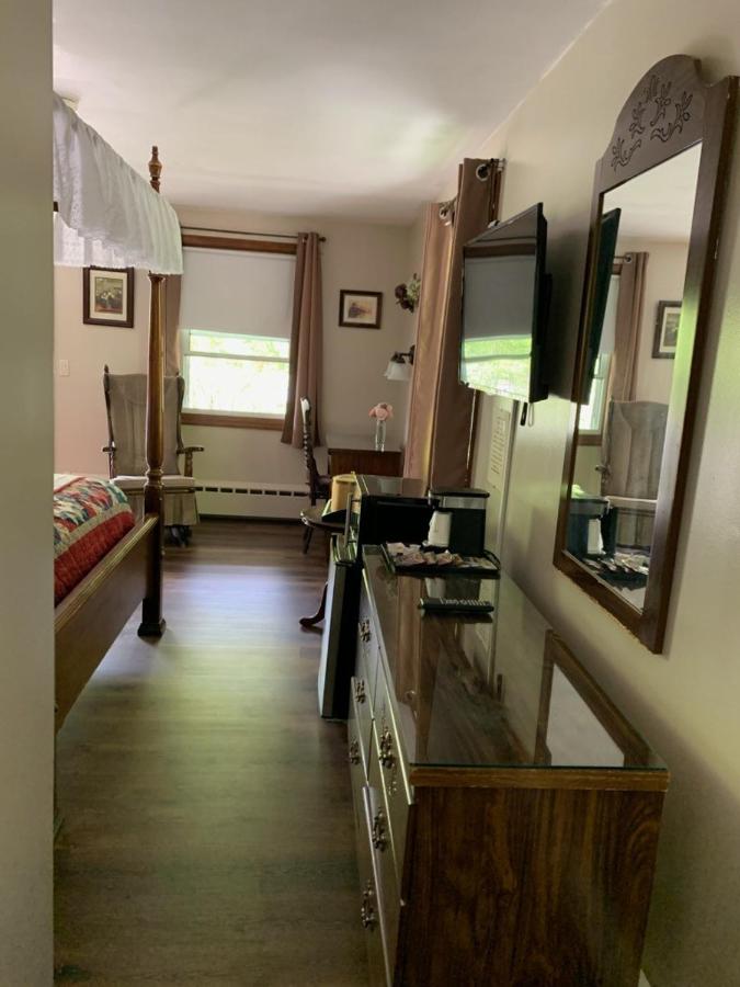  | Stay Berkshires - A Country Inn