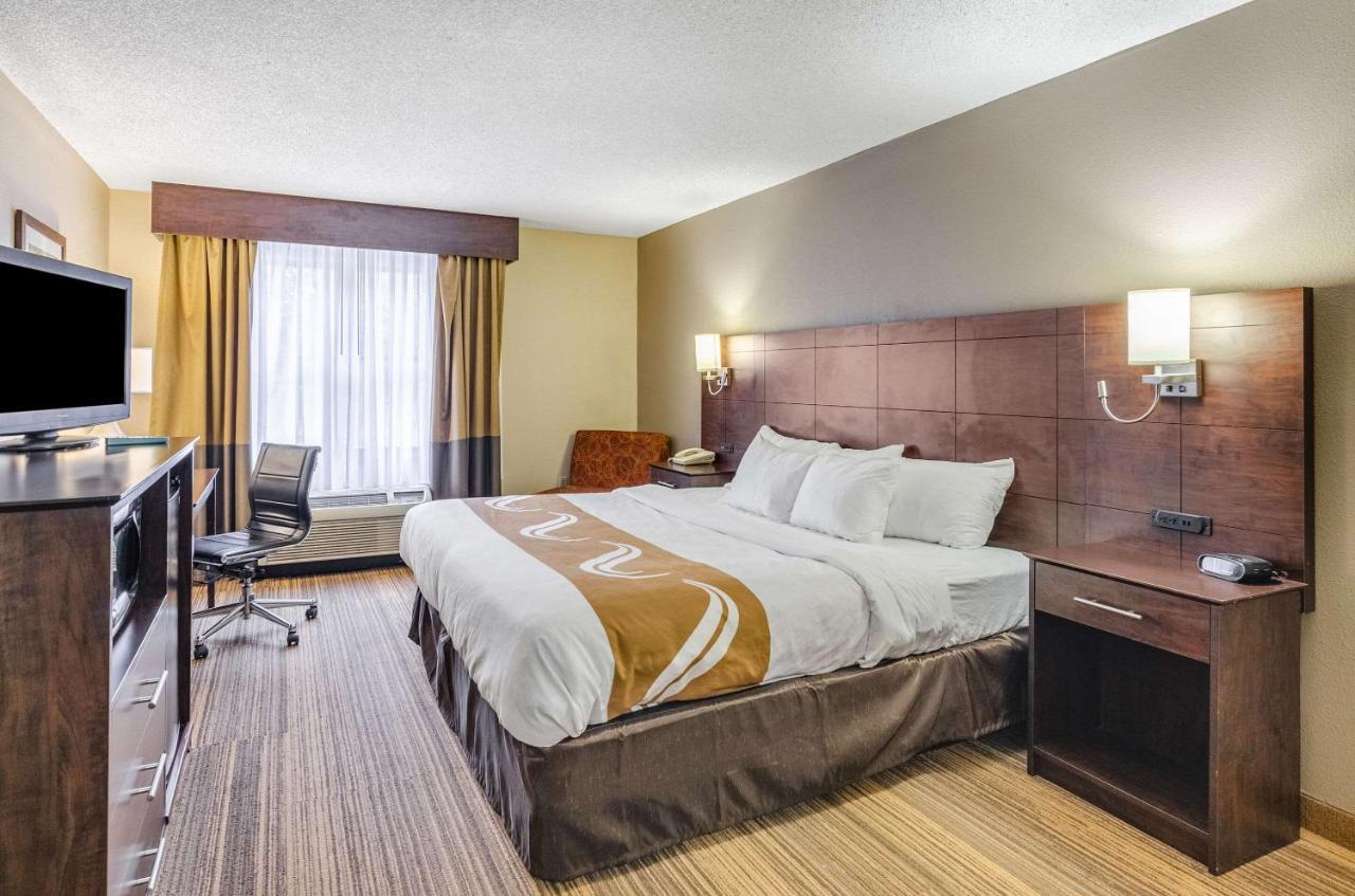 King Room - Accessible/Non-Smoking at Quality Inn Radford-West Blacksburg I-81