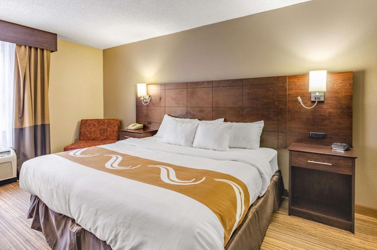 King Room - Accessible/Non-Smoking at Quality Inn Radford-West Blacksburg I-81