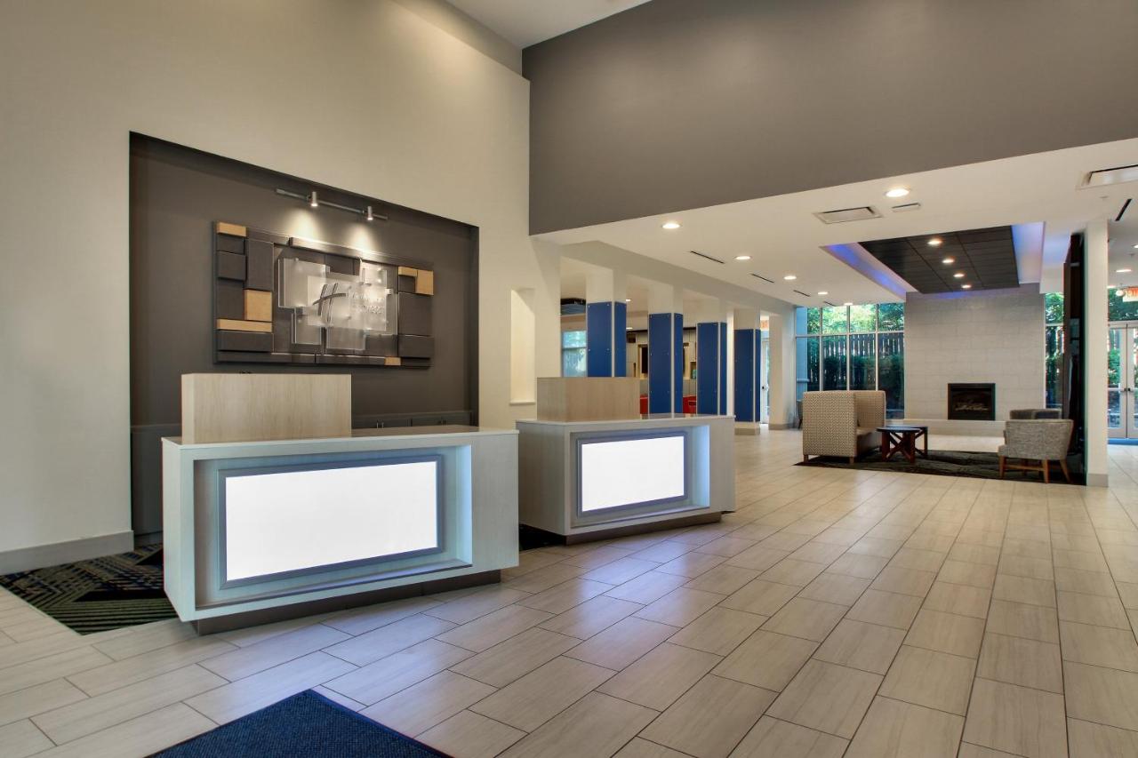 | Holiday Inn Express Georgetown, an IHG Hotel