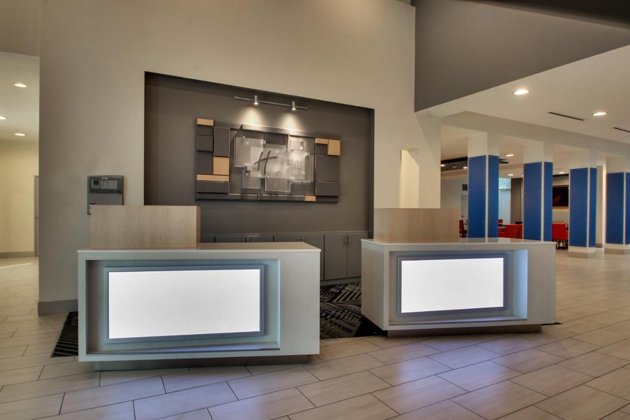 | Holiday Inn Express Georgetown, an IHG Hotel