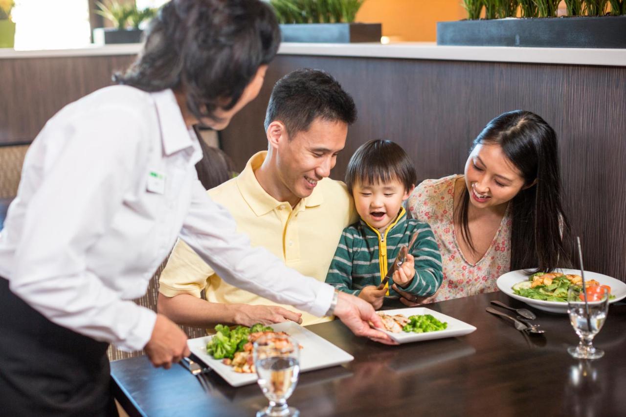  | Holiday Inn Grand Rapids North - Walker, an IHG Hotel