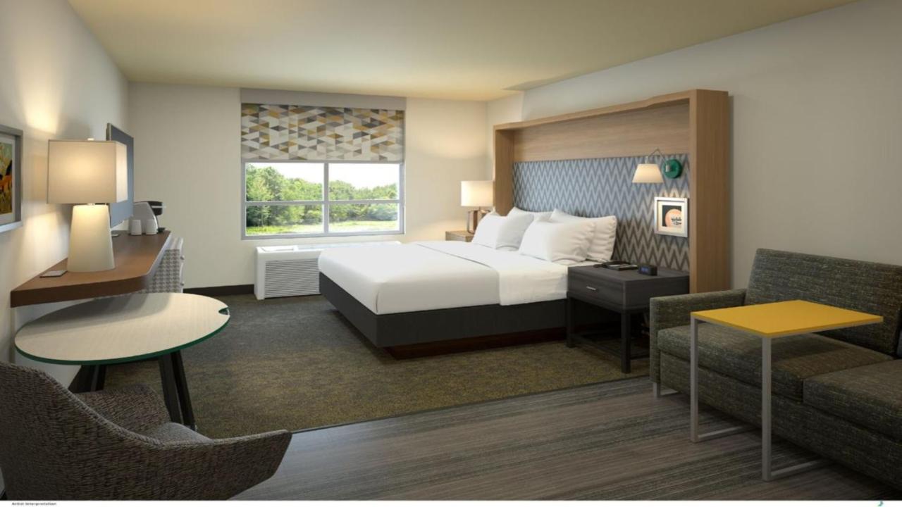  | Holiday Inn Grand Rapids North - Walker, an IHG Hotel