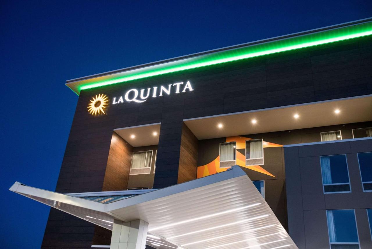 | La Quinta Inn & Suites by Wyndham Wisconsin Dells