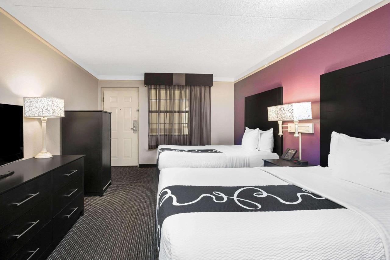 Deluxe Double Room with Two Double Beds - Non-Smoking at La Quinta Inn by Wyndham Fresno Yosemite