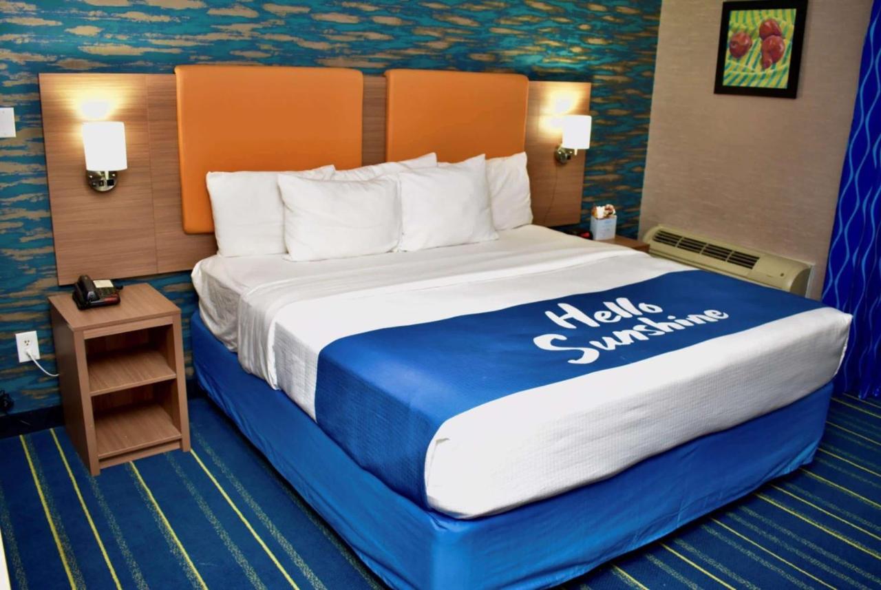 | Days Inn by Wyndham Wayne