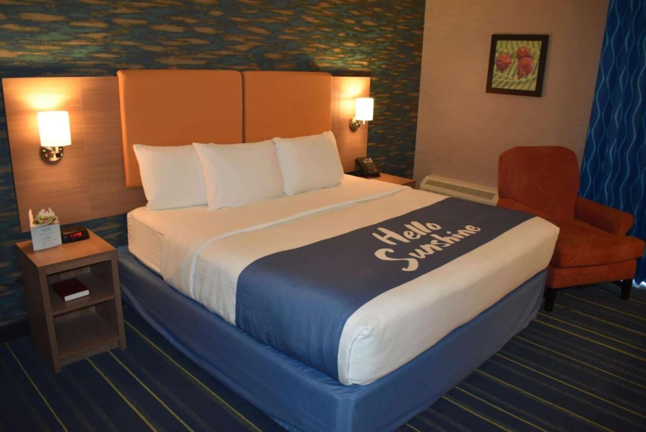 | Days Inn by Wyndham Wayne