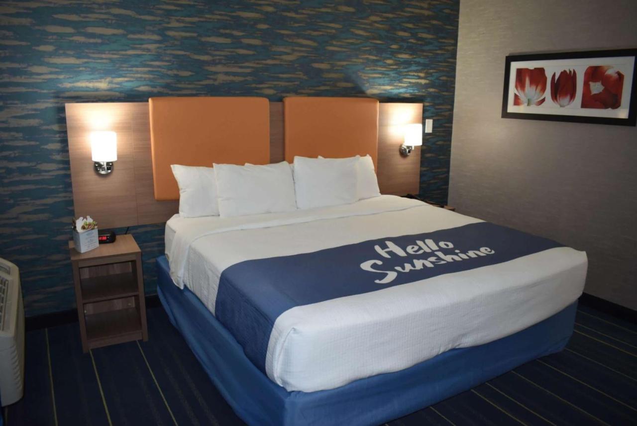 | Days Inn by Wyndham Wayne