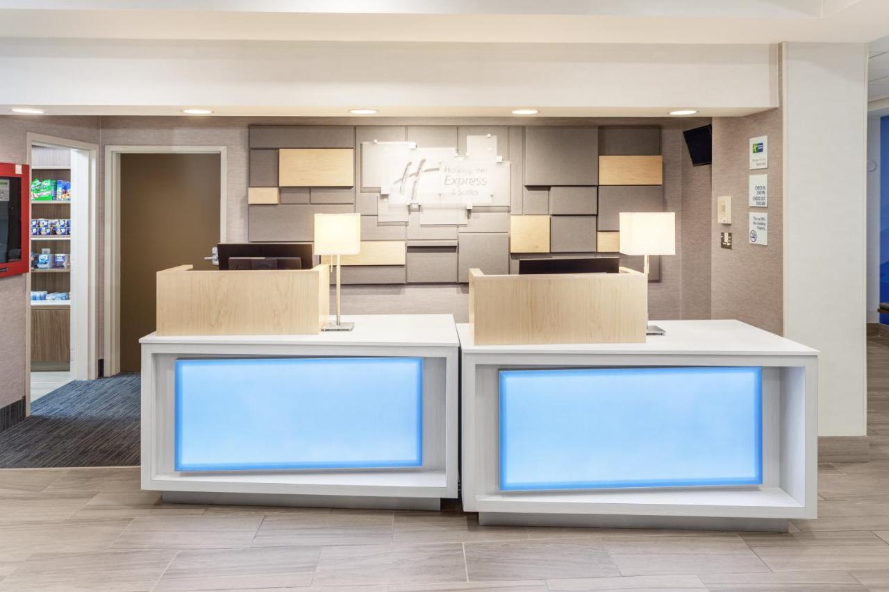 | Holiday Inn Express & Suites Tilton, an IHG Hotel